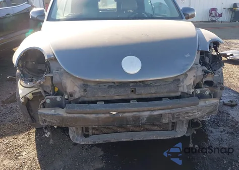 2004 Volkswagen New Beetle Gls z USA, uszkodzony, nr VIN 3VWCM31Y14M318314